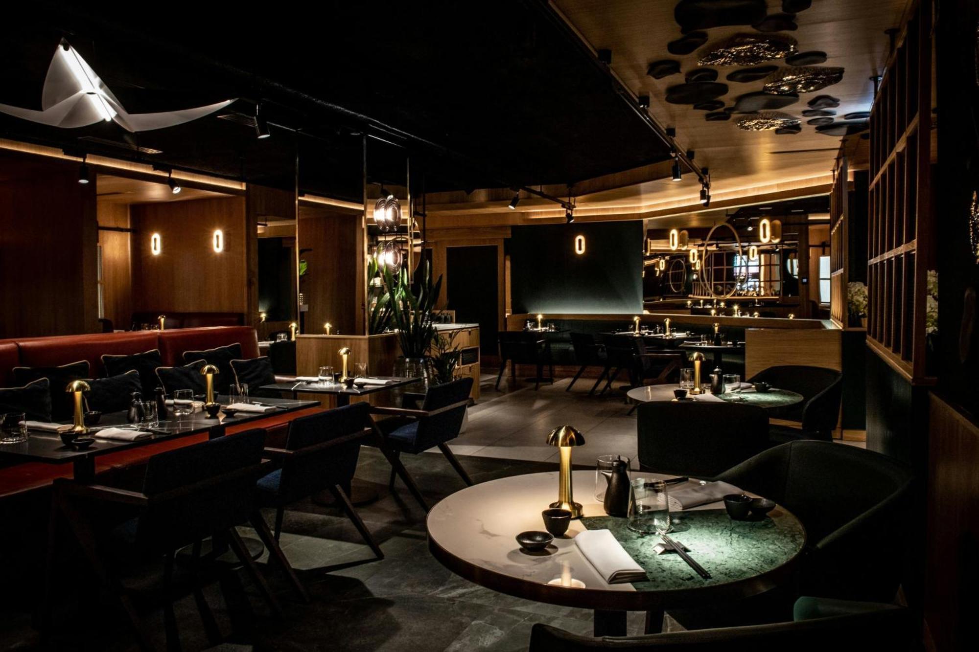 Апартаменты На Митинской 28 Варшава Экстерьер фото Interior of the restaurant
